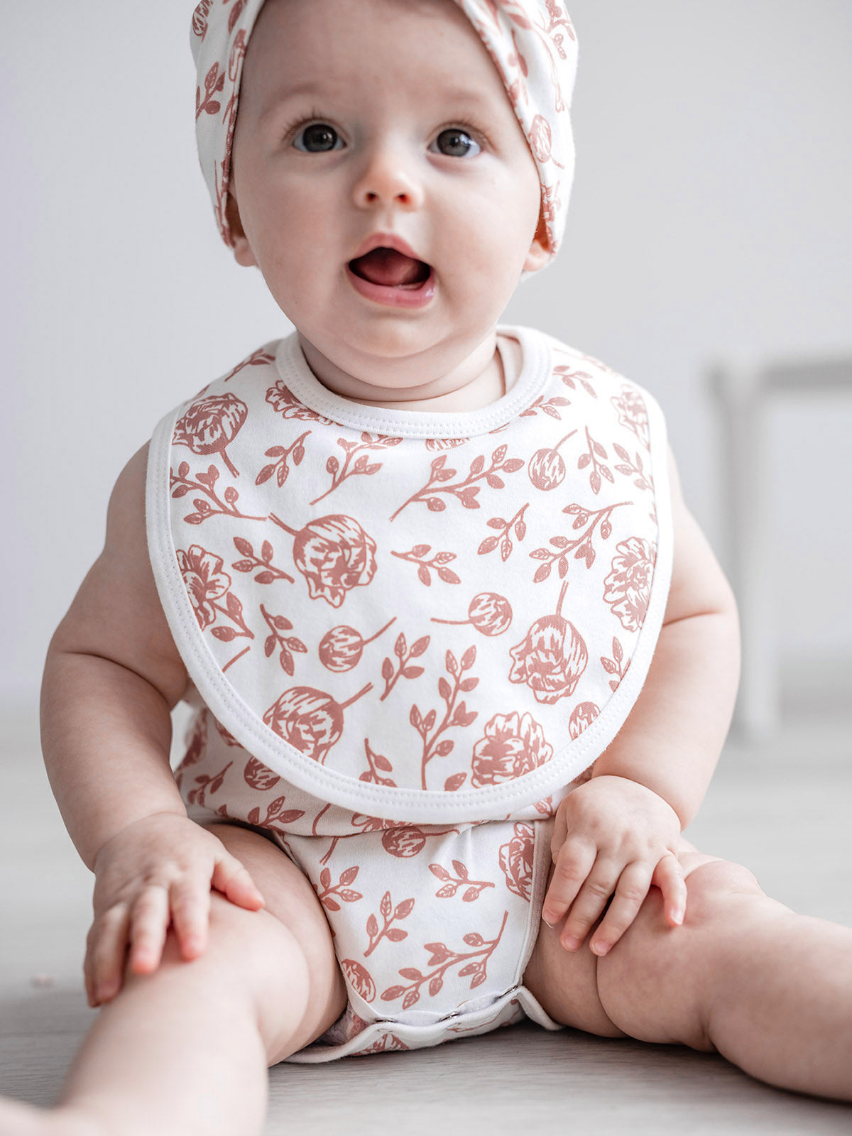 Bib & Bloomers Set - Blush Peony