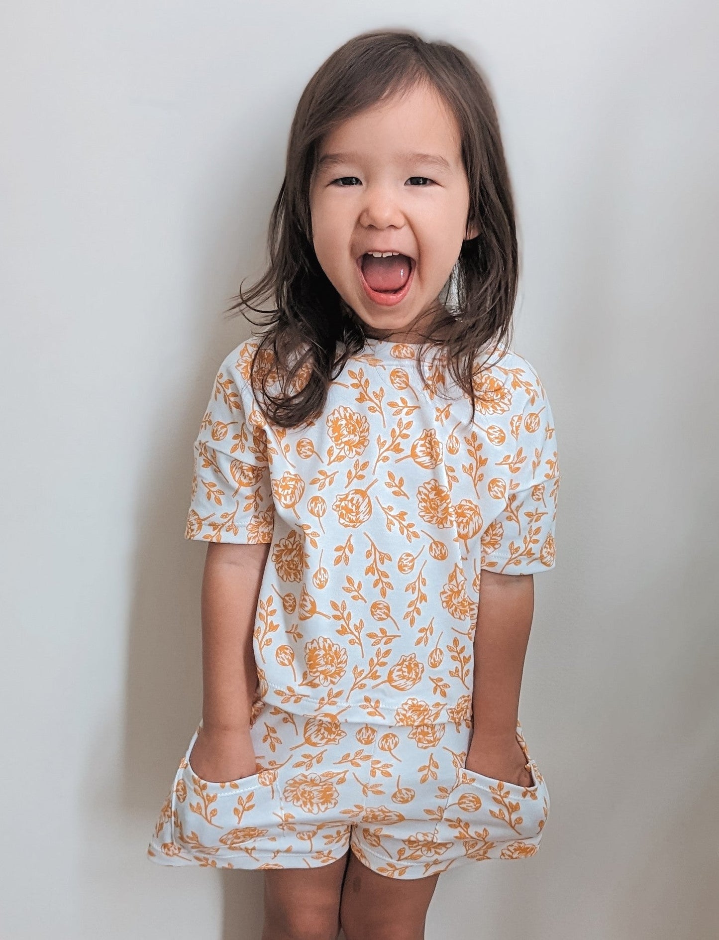 Tee & Shorts Set - Golden Peony
